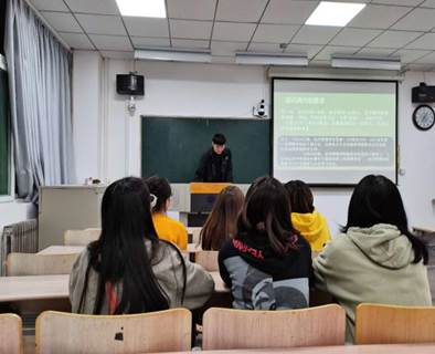 10.28 十大菠菜担保网科学技术协会顺利开展通讯稿写作培训活动